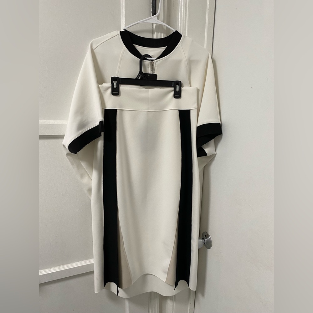 Joh Apparel 🔥(NEW SET)size:M